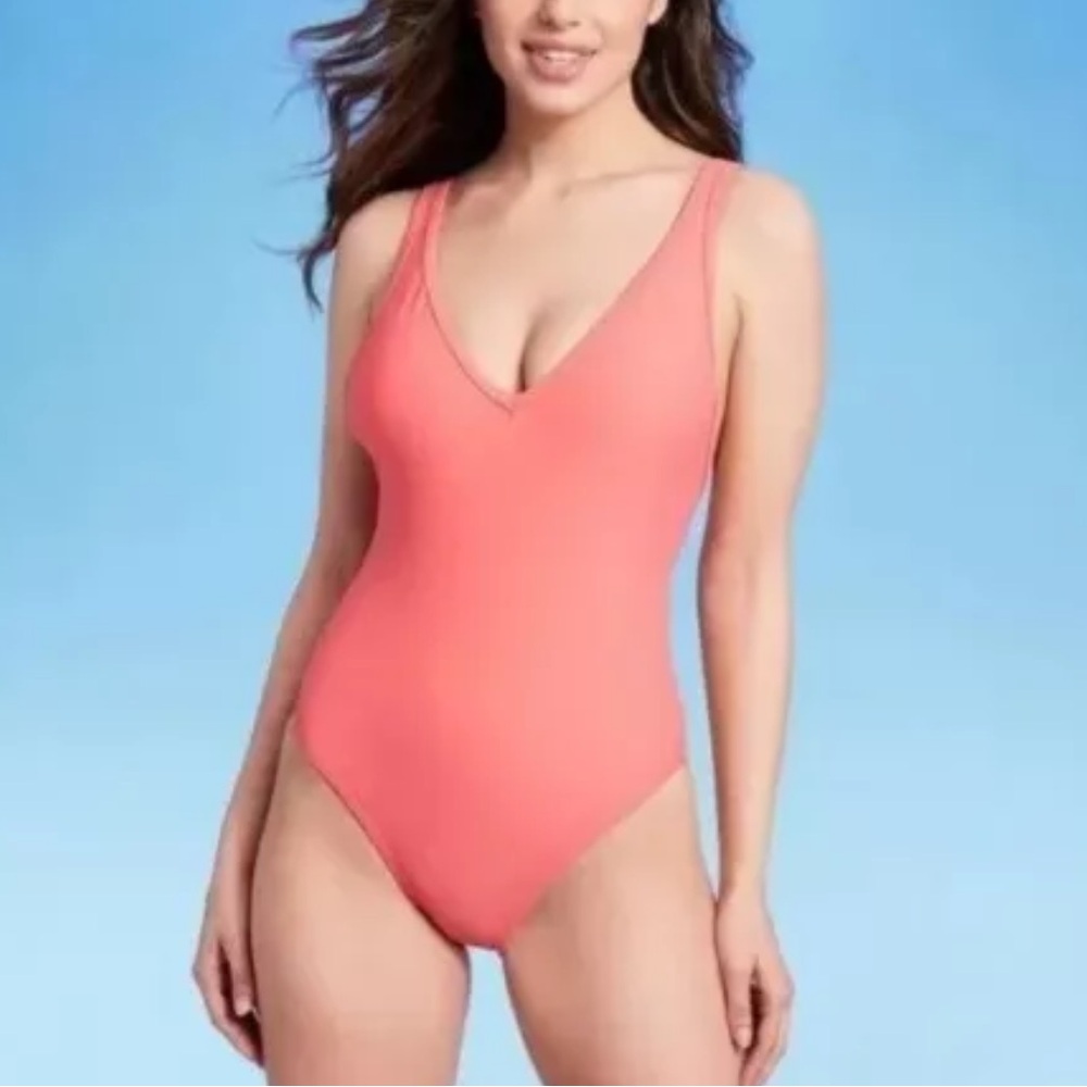 Kona Sol Women's Coral One-Piece Swimsuit with padding adjustable straps M NWT
